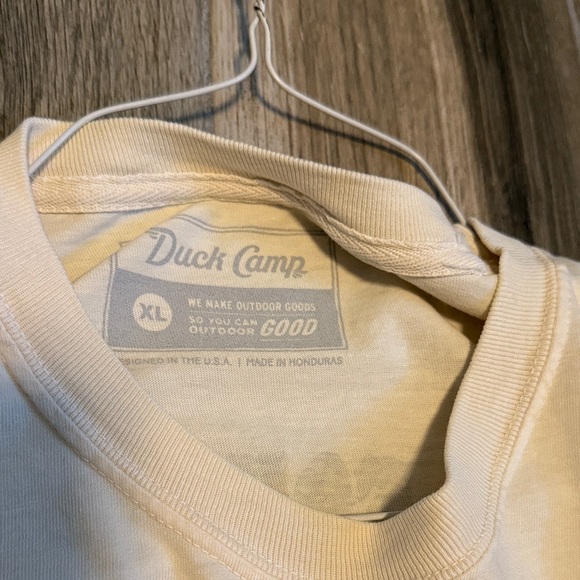 NWOT Men's Duck Camp East Foundation T-Shirt - Picture 2 of 3